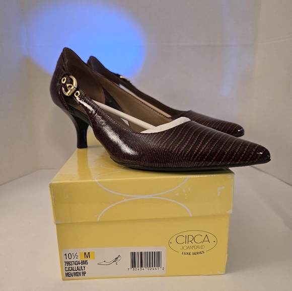 Joan & David Shoes - Circa Joan & David Callalily Brown Textured Heels Cutouts Size 10.5 10 1/2  NEW
